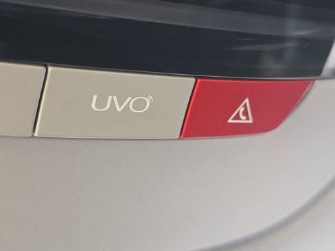 Used 2023 Kia Seltos S w/ Navigation Package image 8