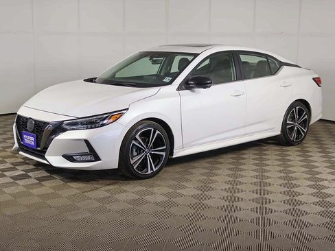 Used 2023 Nissan Sentra SR w/ SR Premium Package FWD image 9