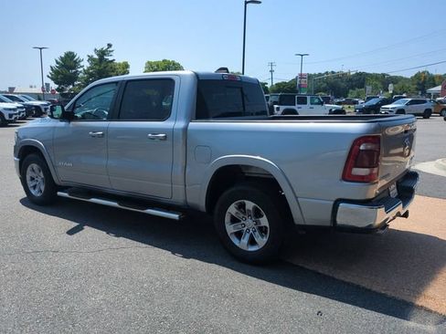 Used 2022 RAM 1500 Laramie AWD/4WD image 6