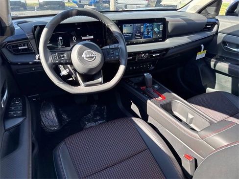 New 2026 Nissan Kicks SR w/ Cold Weather Package image 8