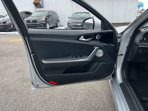 Used 2018 Kia Stinger Premium image 18