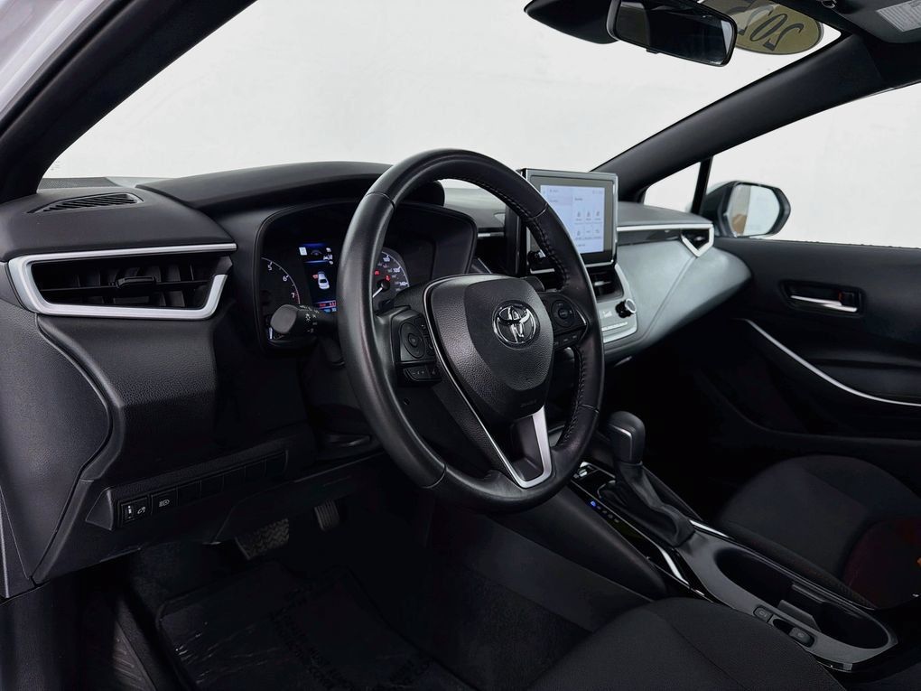 Used 2025 Toyota Corolla SE FWD image 14