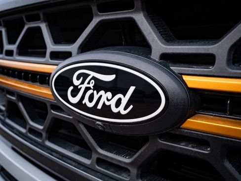 Used 2024 Ford F150 Tremor w/ Mobile Office Package image 3