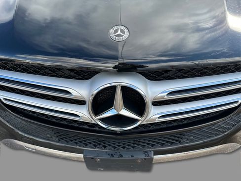 Used 2019 Mercedes-Benz GLE 400 4MATIC w/ Premium 2 Package image 37