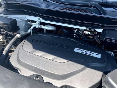 Used 2019 Honda Pilot Touring image 35