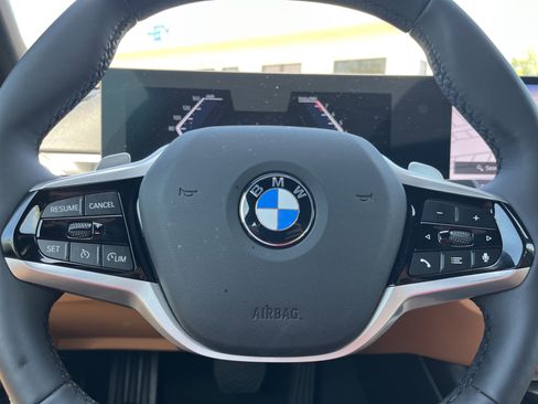 Used 2025 BMW 330i Sedan w/ Premium Package image 13