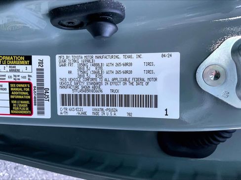 Used 2024 Toyota Tundra SR5 w/ SR5 Premium Package RWD image 31