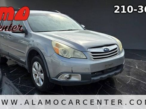 Used 2011 Subaru Outback 2.5i Premium AWD/4WD image 7