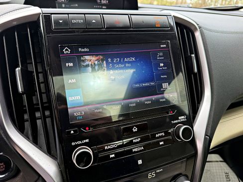 Used 2019 Subaru Ascent Limited AWD/4WD image 18