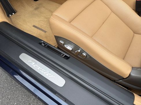 Used 2013 Porsche Boxster RWD image 25