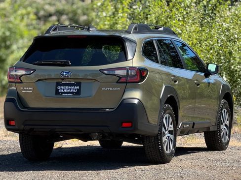 Certified 2023 Subaru Outback Premium AWD/4WD image 7