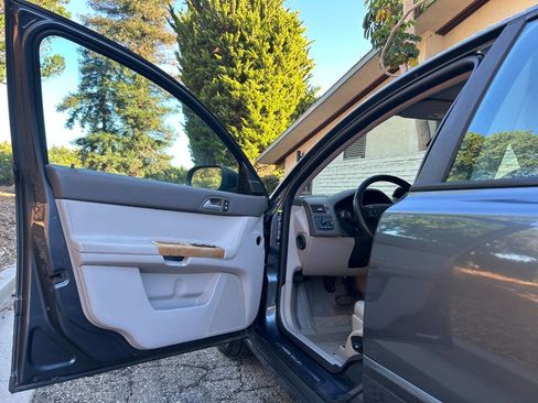 Used 2010 Volvo V50 2.4i image 21