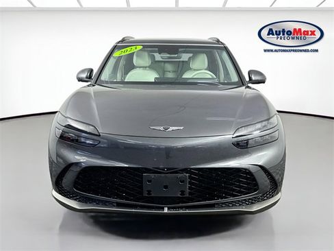 Used 2023 Genesis GV60 Advanced image 7