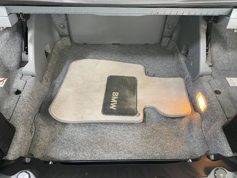 Used 2009 BMW 328i Convertible image 32