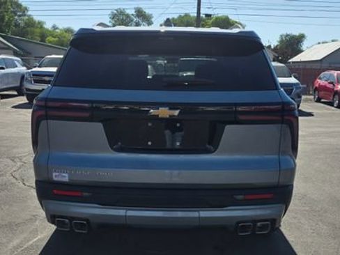 New 2026 Chevrolet Traverse LT w/ Driver Confidence Package AWD/4WD image 5