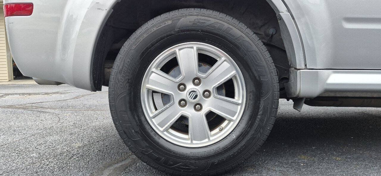 Used 2011 Mercury Mariner 2WD w/ 101A Rapid Spec Order Code image 12