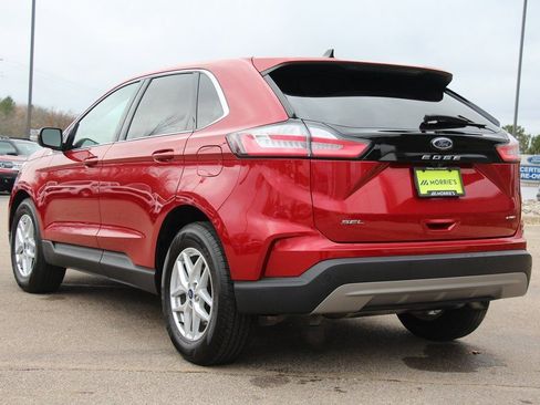 Used 2022 Ford Edge SEL w/ Convenience Package image 4