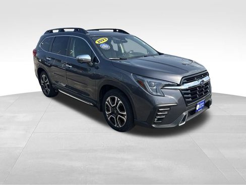 Used 2023 Subaru Ascent Touring AWD/4WD image 9