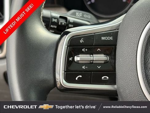 Used 2022 Kia Sorento EX w/ Panoramic Sunroof Package FWD image 14