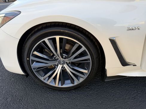 Used 2018 INFINITI Q60 3.0t Luxe w/ Sensory Package 3.0T Luxe image 32