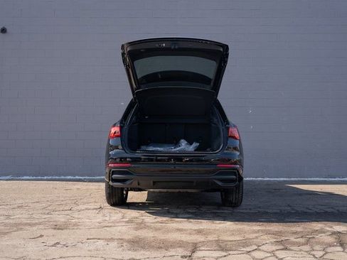 Certified 2025 Audi Q3 2.0T Premium Plus w/ Premium Plus Package image 14