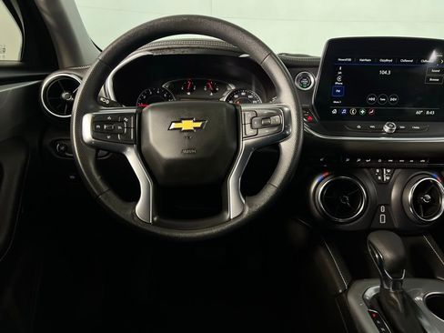 Used 2025 Chevrolet Blazer LT image 14