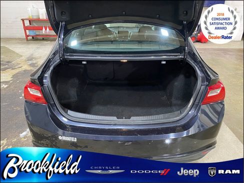 Used 2023 Chevrolet Malibu LT image 13