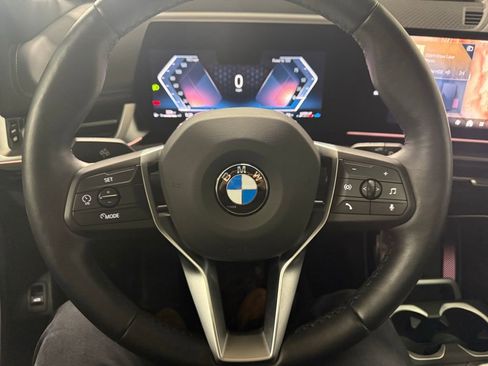 Used 2025 BMW X1 xDrive28i image 11