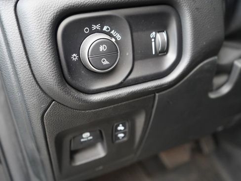 Used 2022 RAM 1500 Big Horn RWD image 16