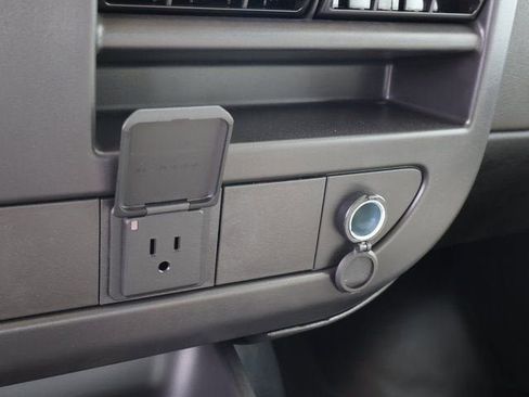 New 2025 GMC Savana 2500 w/ Driver Convenience Package RWD image 33