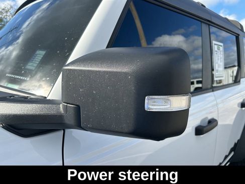 Used 2023 Ford Bronco Wildtrak image 20