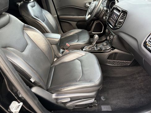 Used 2018 Jeep Compass Limited w/ Navigation Group image 14