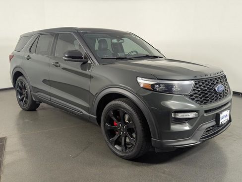 Used 2022 Ford Explorer ST w/ ST Street Pack image 2