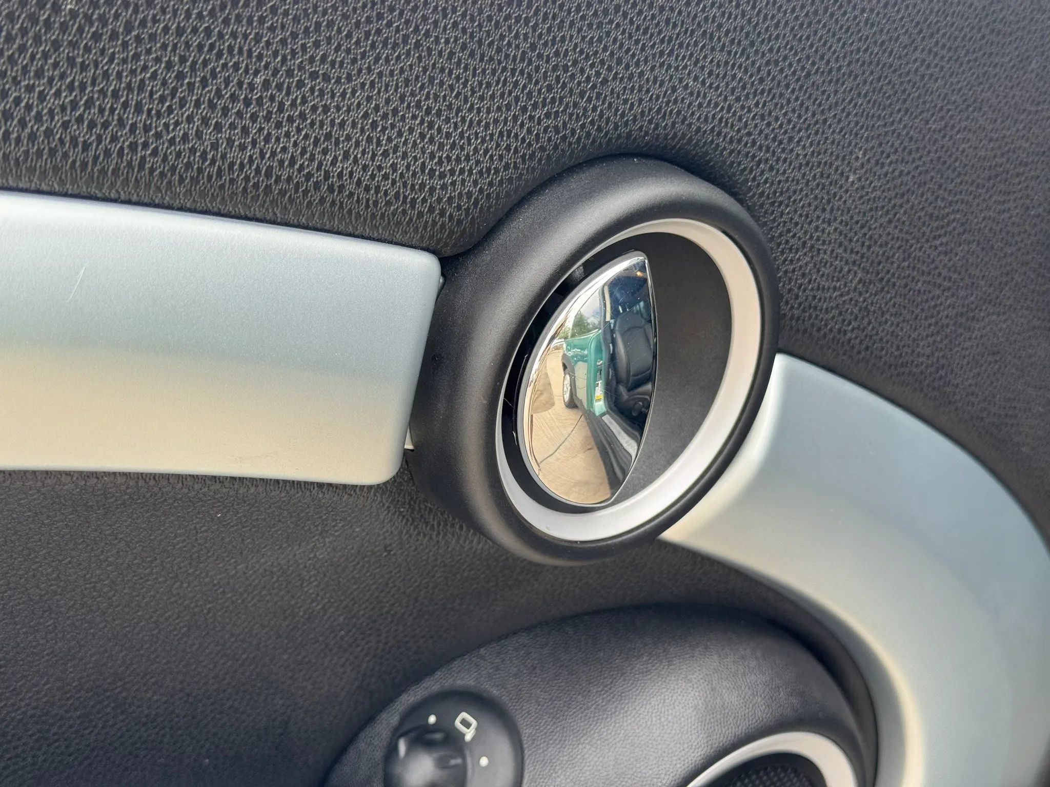 Used 2012 MINI Cooper Clubman FWD image 11