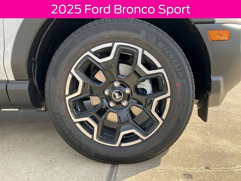 New 2025 Ford Bronco Sport Outer Banks AWD/4WD image 10