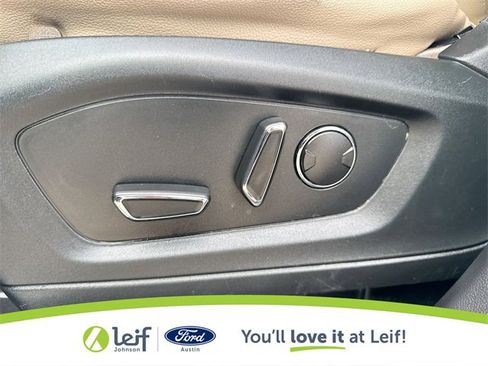 Used 2020 Ford Explorer Limited image 18