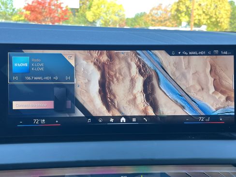 Used 2025 BMW X3 xDrive30i w/ Premium Package image 5