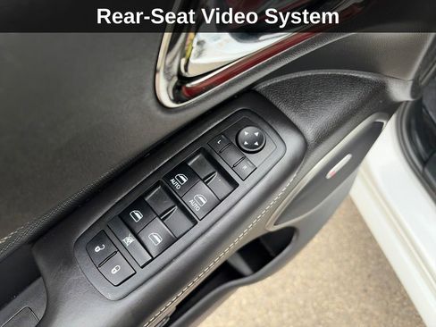 Used 2018 Dodge Durango SRT w/ SRT Interior Appearance Group AWD/4WD image 15