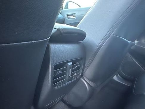 Used 2024 Toyota Corolla Cross XLE AWD/4WD image 25