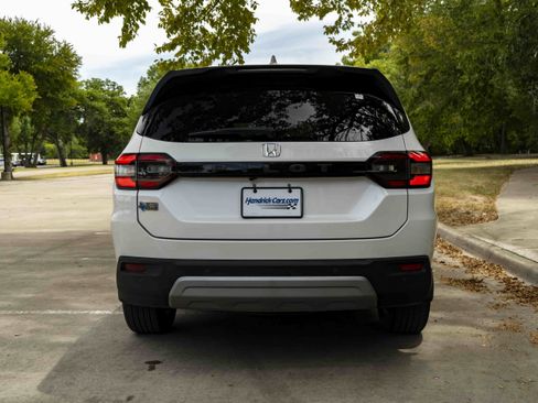 Used 2024 Honda Pilot EX-L image 8