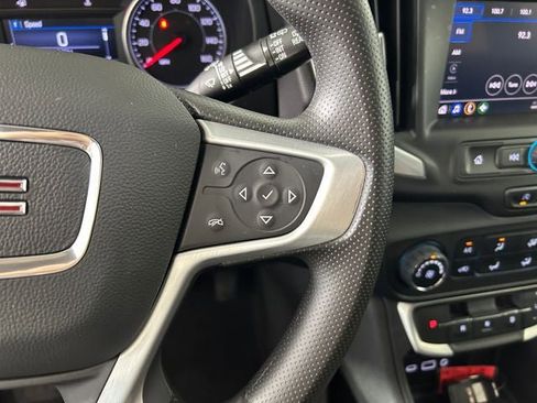 Used 2023 GMC Terrain SLE FWD image 17