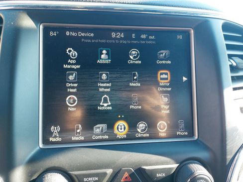 Used 2015 Jeep Grand Cherokee Limited image 24