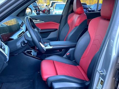 Certified 2025 BMW X1 xDrive28i w/ Technology Package image 7