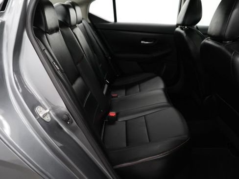 Used 2023 Nissan Sentra SR w/ SR Premium Package FWD image 46