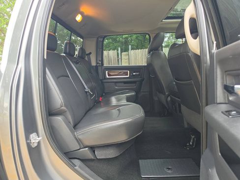 Used 2010 Dodge Ram 1500 Truck Laramie AWD/4WD image 18