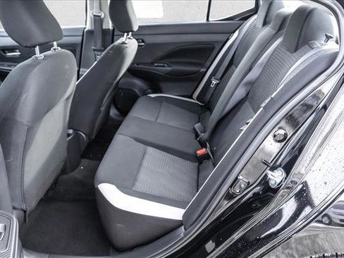 Used 2022 Nissan Versa SV image 20