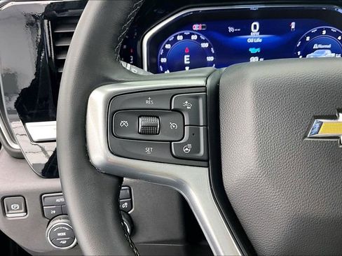 Used 2024 Chevrolet Silverado 1500 LT AWD/4WD image 19
