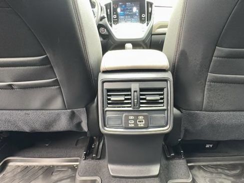 Used 2025 Subaru Forester Limited AWD/4WD image 31