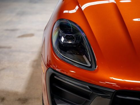 Used 2023 Porsche Macan T image 5