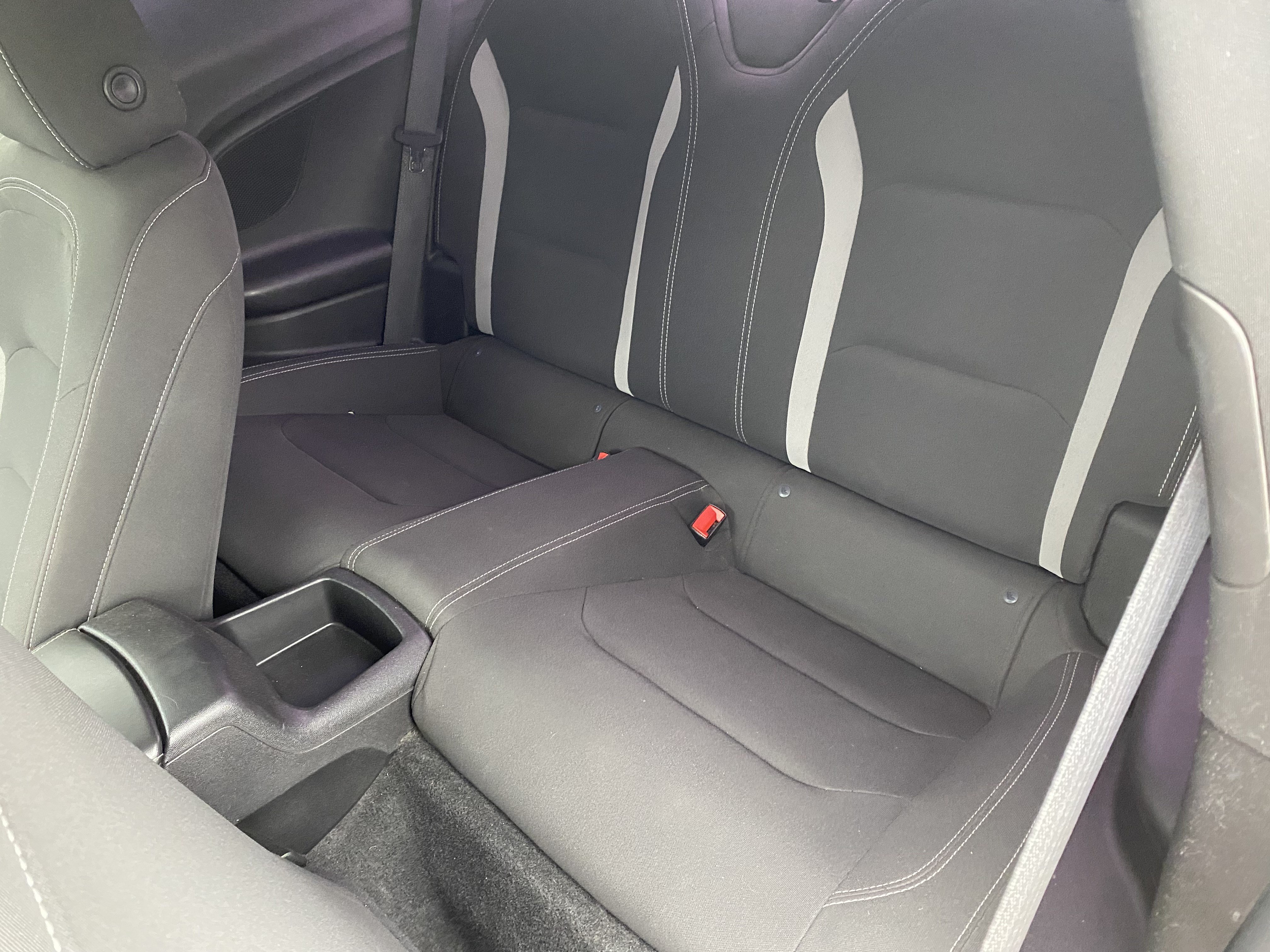Used 2021 Chevrolet Camaro LT RWD image 18